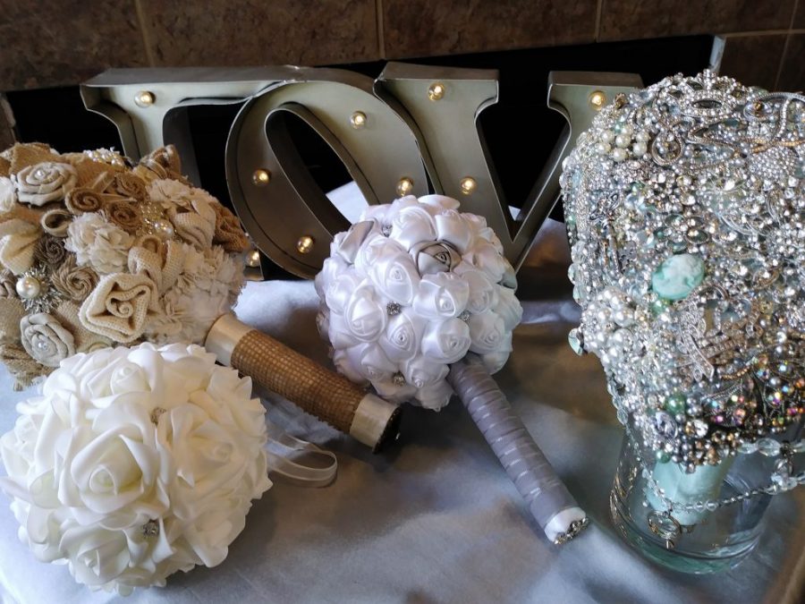 brooch bouquet