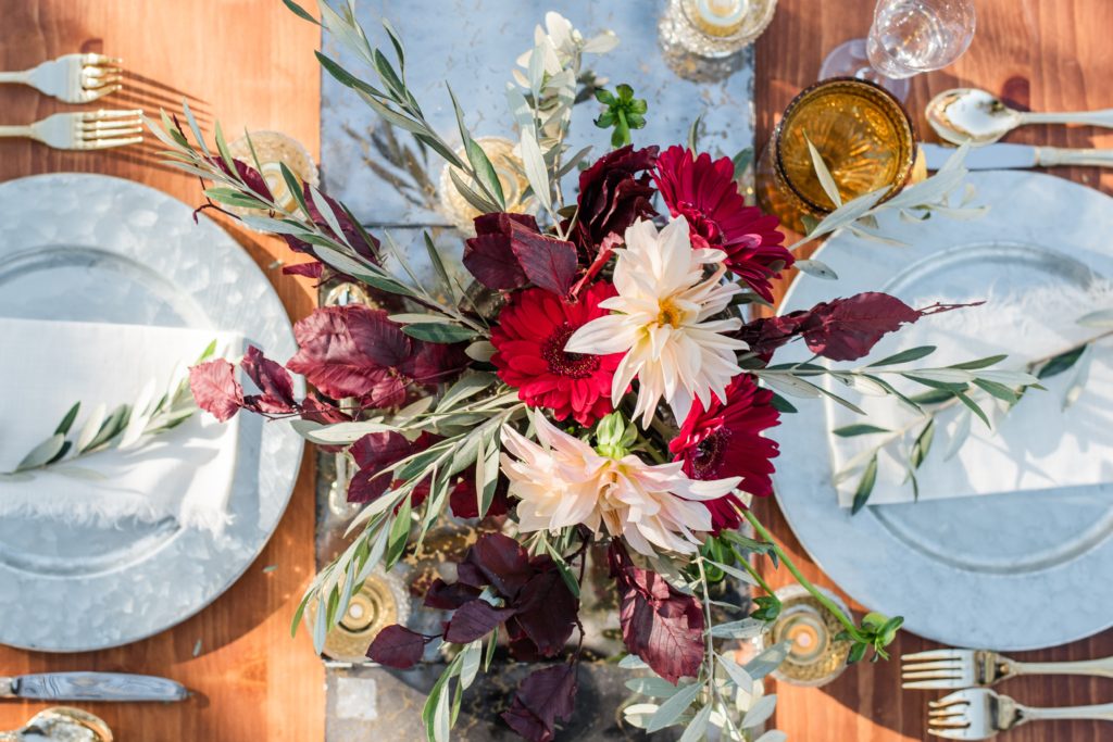 Table setting with flowers and at wedding